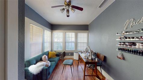 704 Cameron Avenue Dallas TX 75223