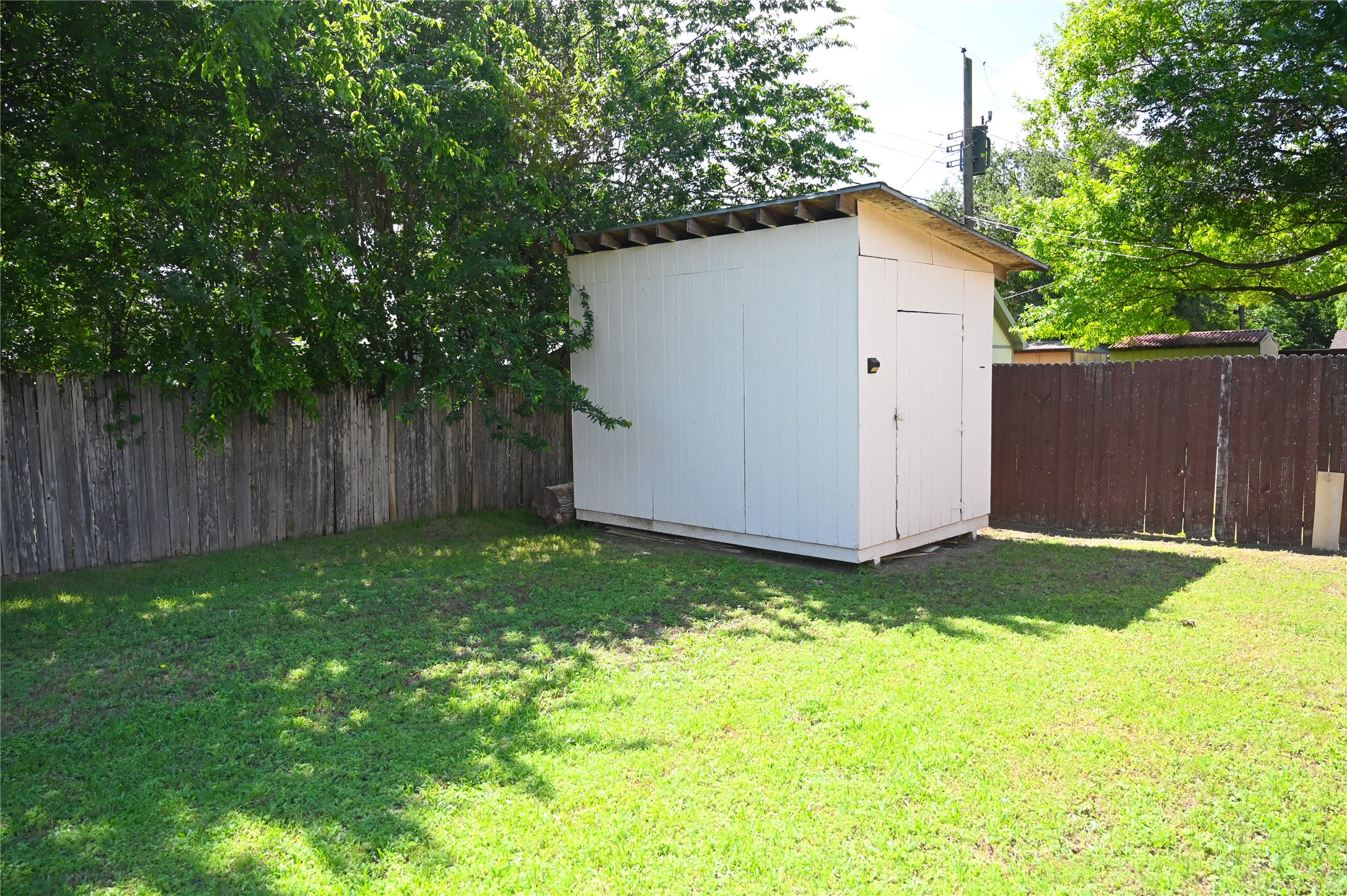 1352 Simpson Drive Hurst TX 76053
