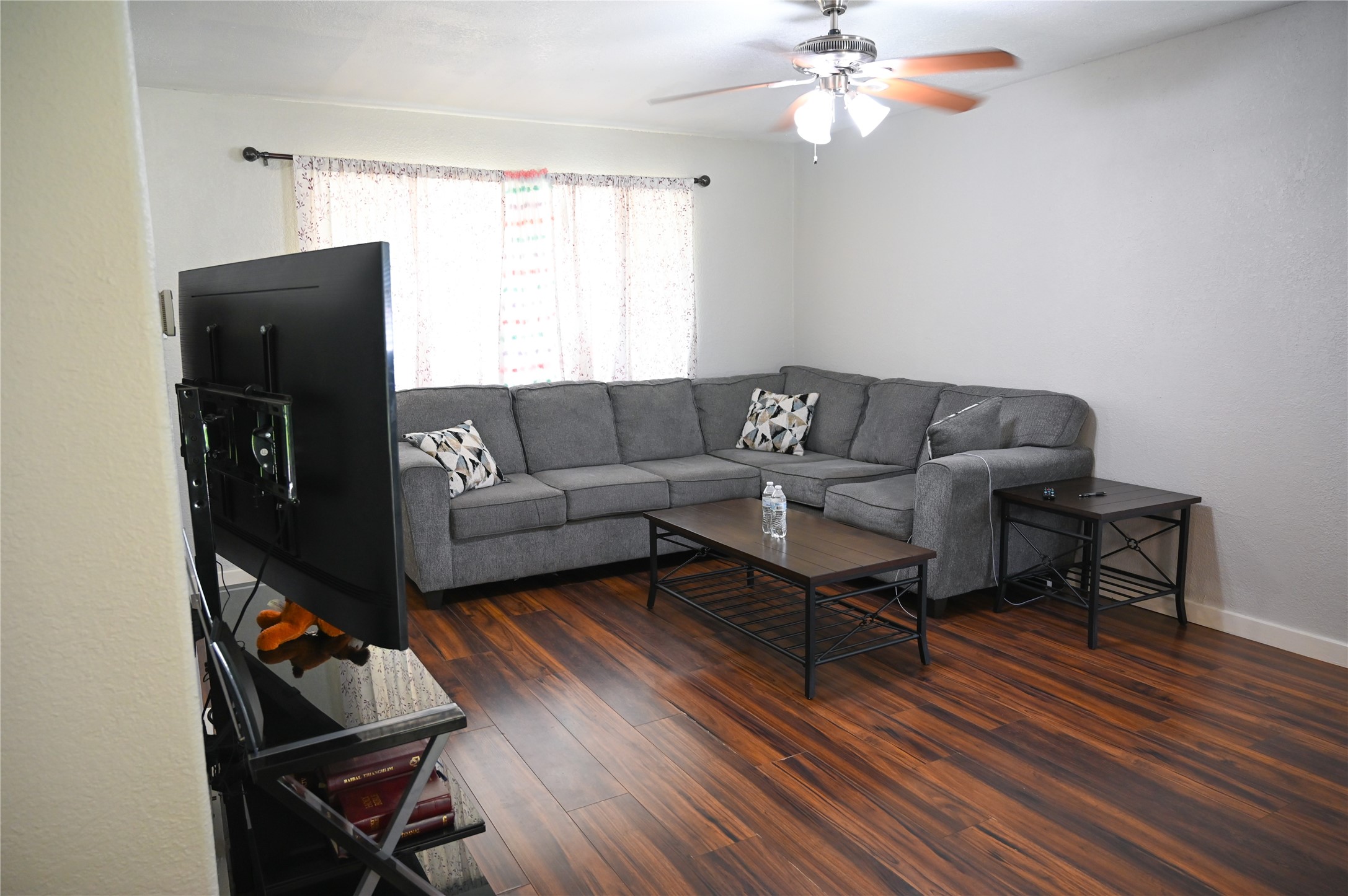 1352 Simpson Drive Hurst TX 76053