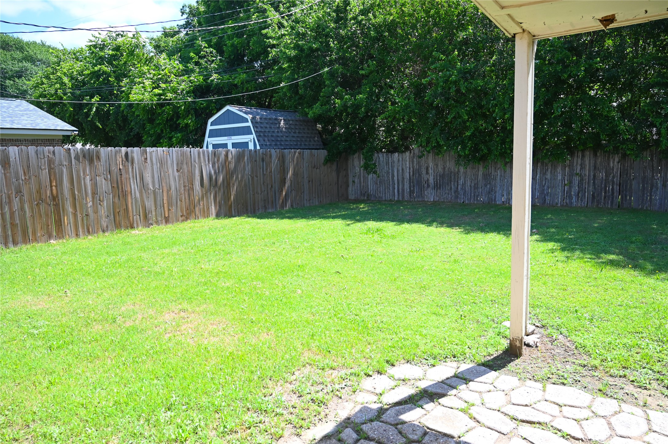 1352 Simpson Drive Hurst TX 76053