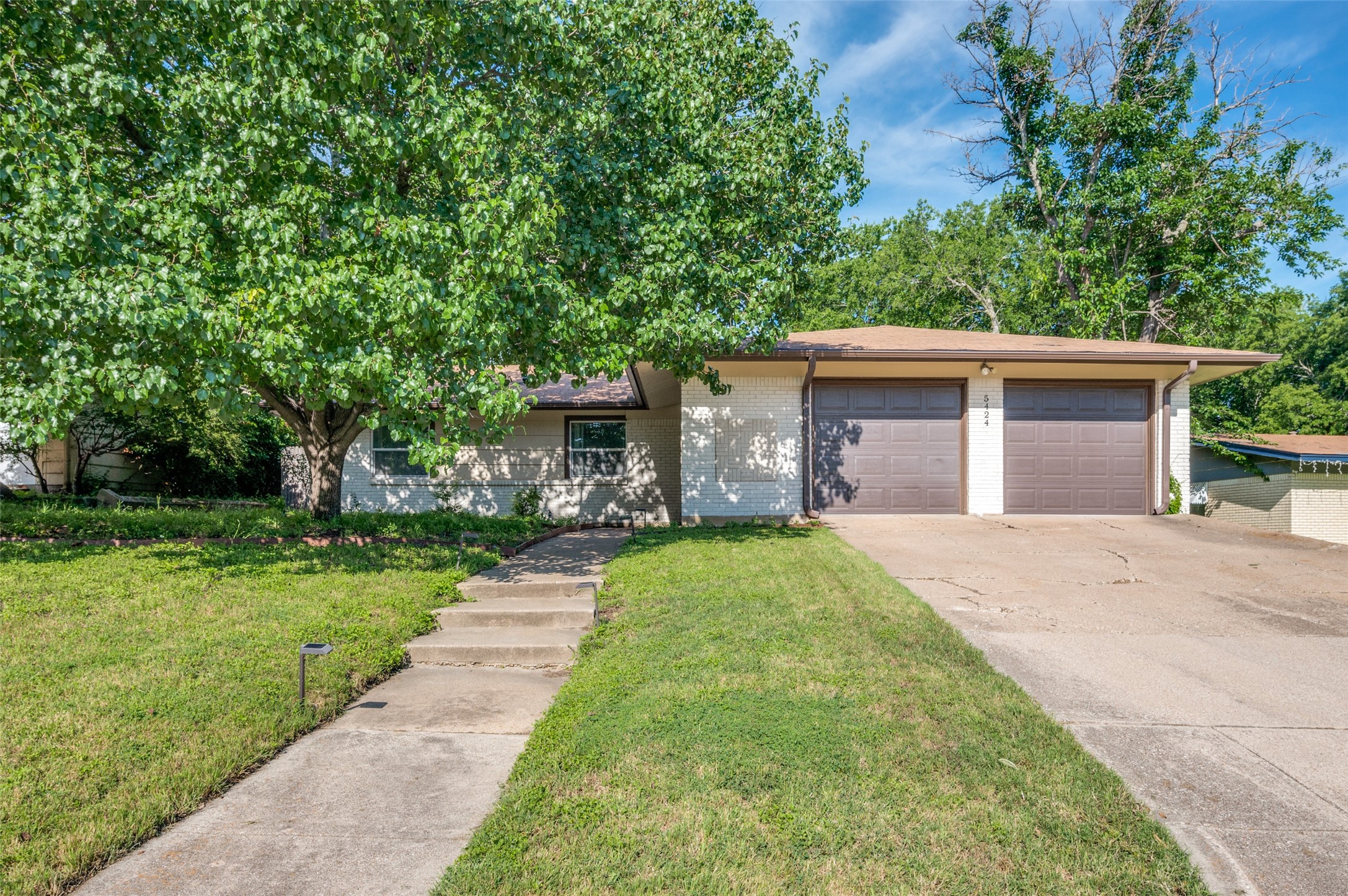 5424 Wales Avenue Fort Worth TX 76133