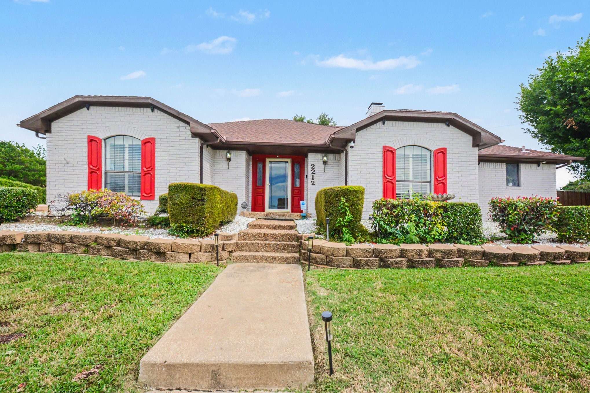 2212 Southern Court Carrollton TX 75006
