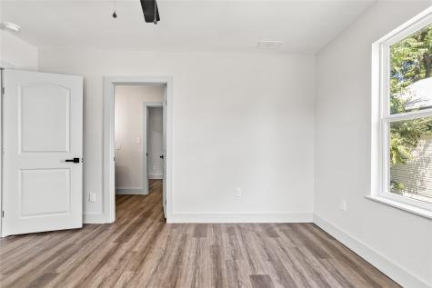 1127 W Morgan Street Denison TX 75020