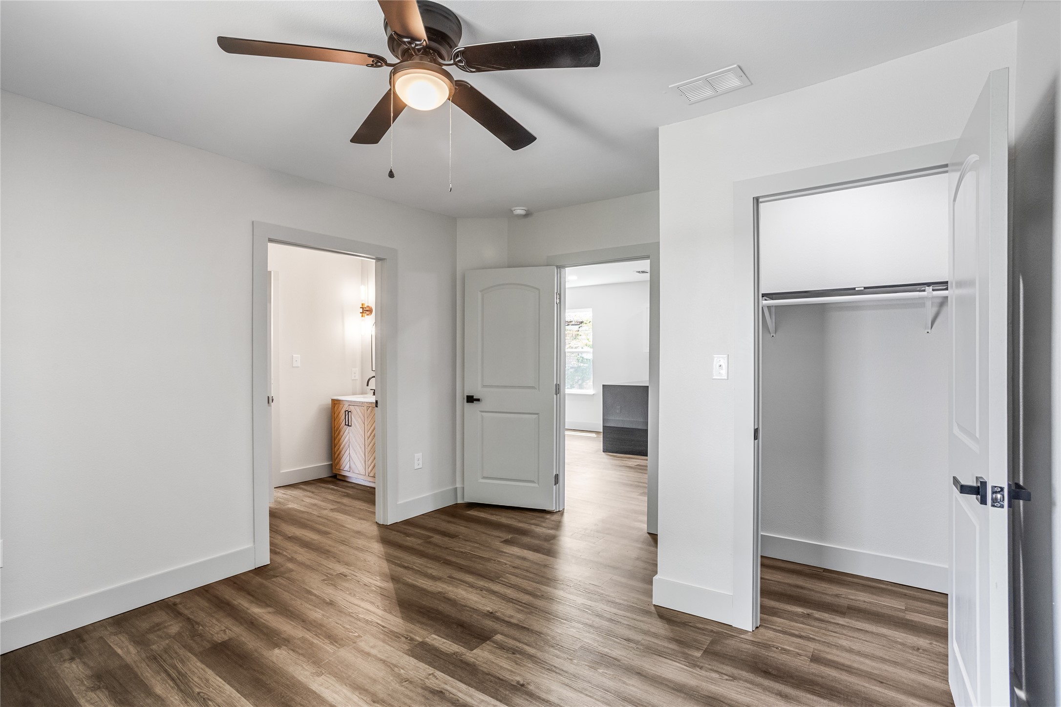 1127 W Morgan Street Denison TX 75020