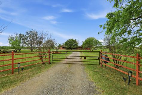 10965 Swafford Road Justin TX 76247