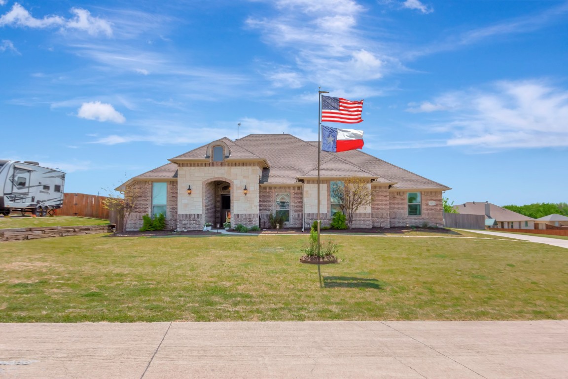 105 Cody Court Newark TX 76071