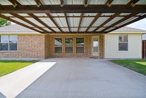 111 Haymeadow Drive Crandall TX 75114