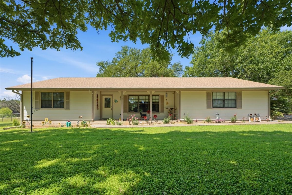 107 Quail Lake Drive W Whitney TX 76692