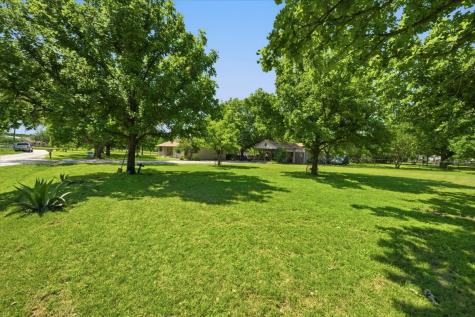 107 Quail Lake Drive W Whitney TX 76692