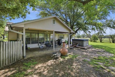 107 Quail Lake Drive W Whitney TX 76692