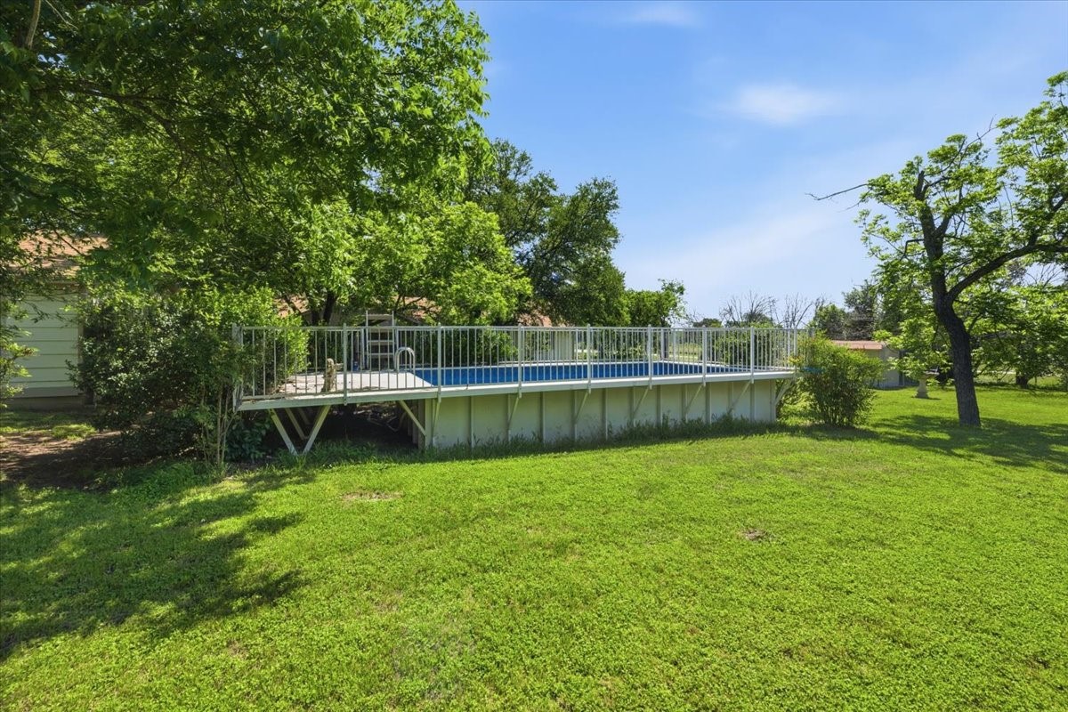 107 Quail Lake Drive W Whitney TX 76692