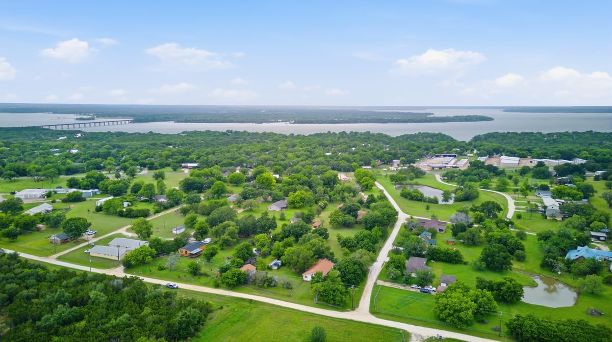 107 Quail Lake Drive W Whitney TX 76692