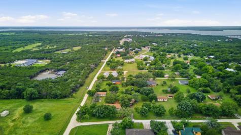 107 Quail Lake Drive W Whitney TX 76692