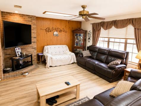 107 Quail Lake Drive W Whitney TX 76692