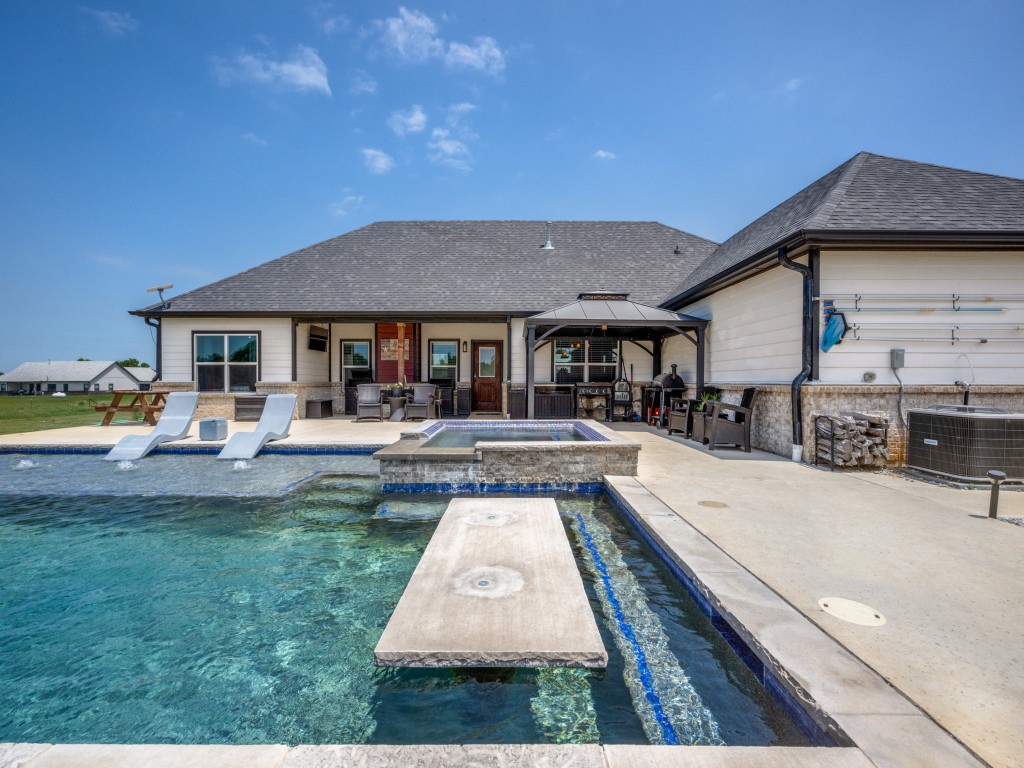1144 Alamo Road Montague TX 76251