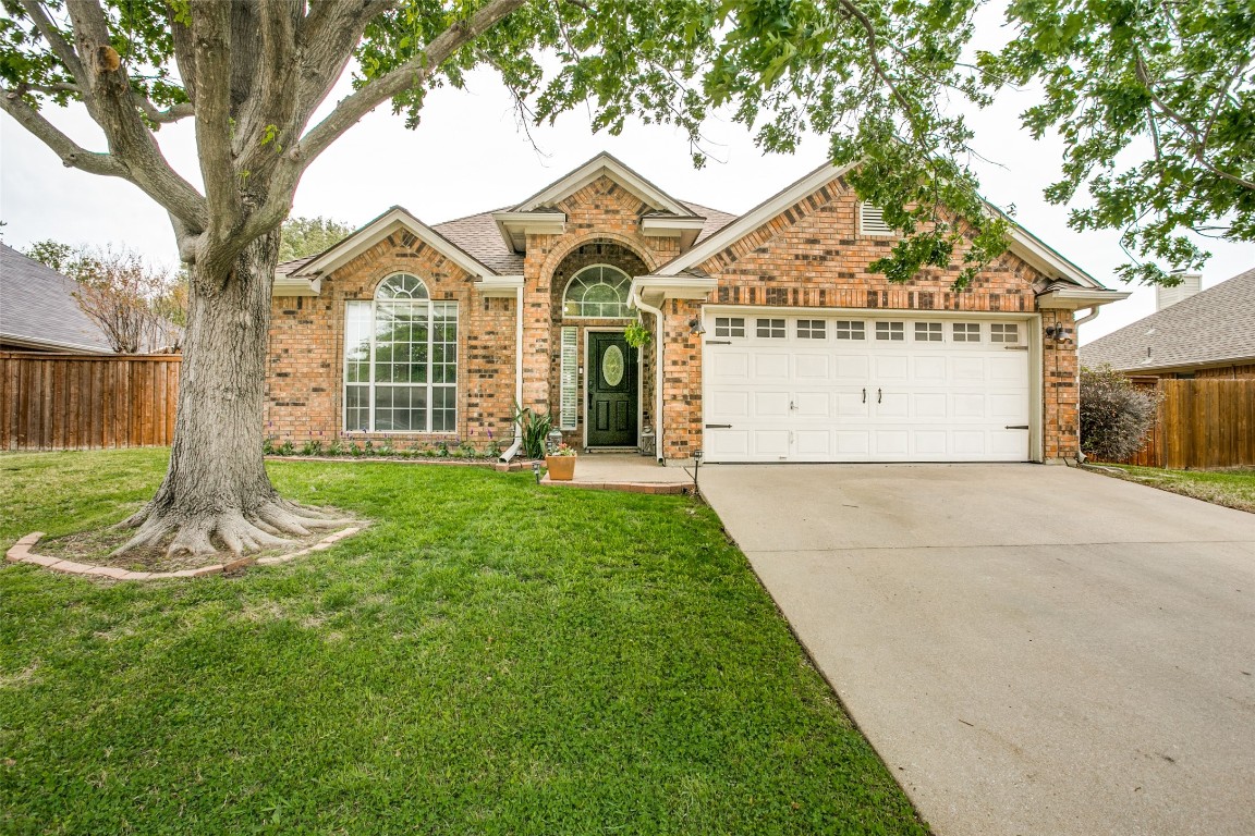 7321 Oak Ridge Drive North Richland Hills TX 76182