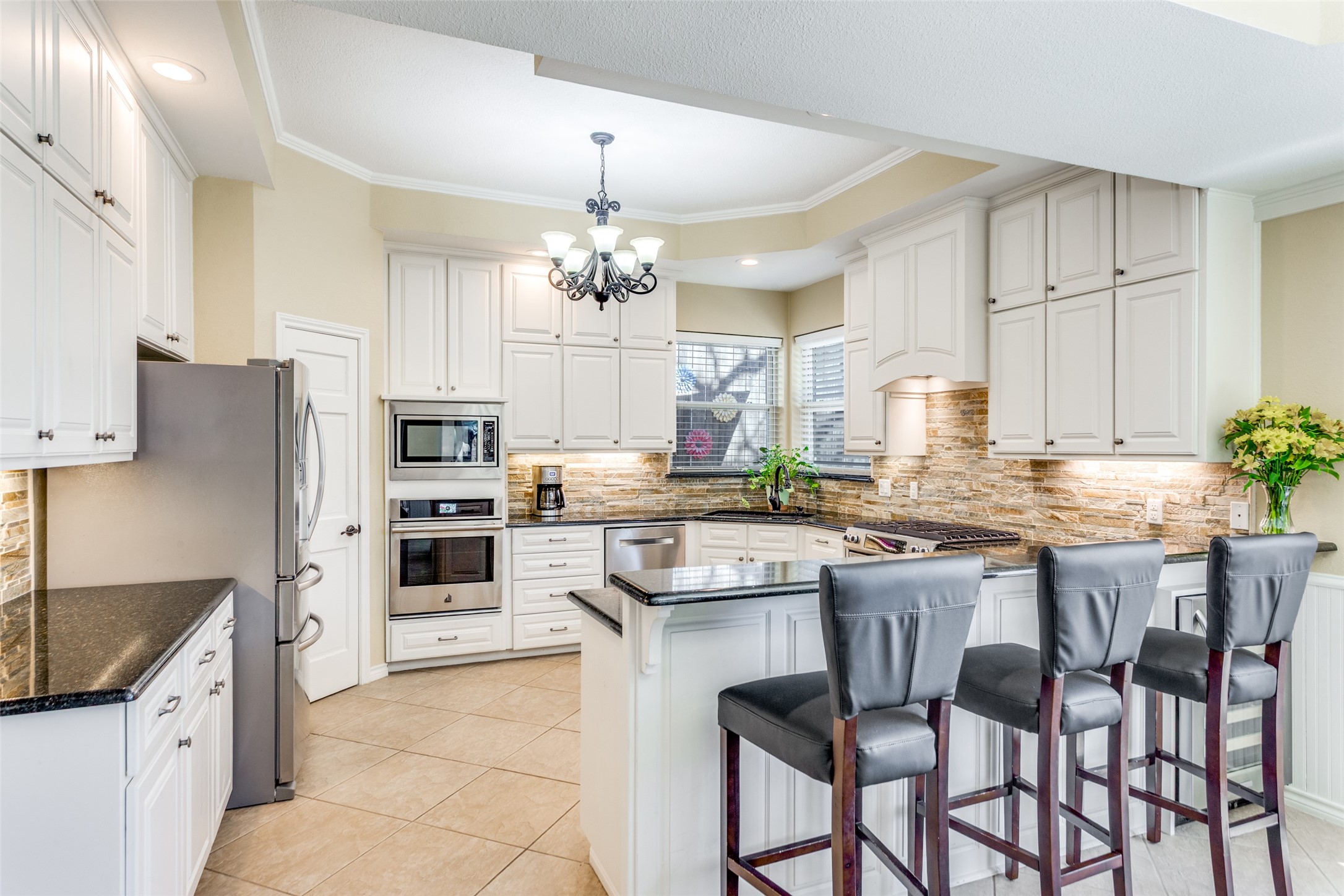 2729 Sunrise Drive Arlington TX 76006