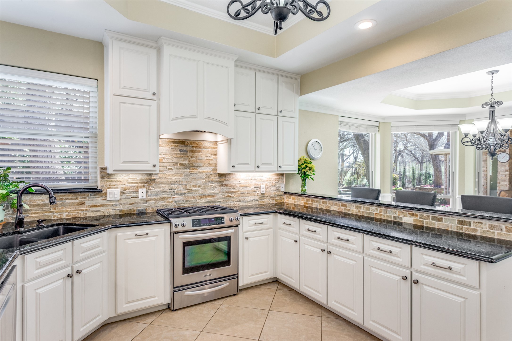 2729 Sunrise Drive Arlington TX 76006