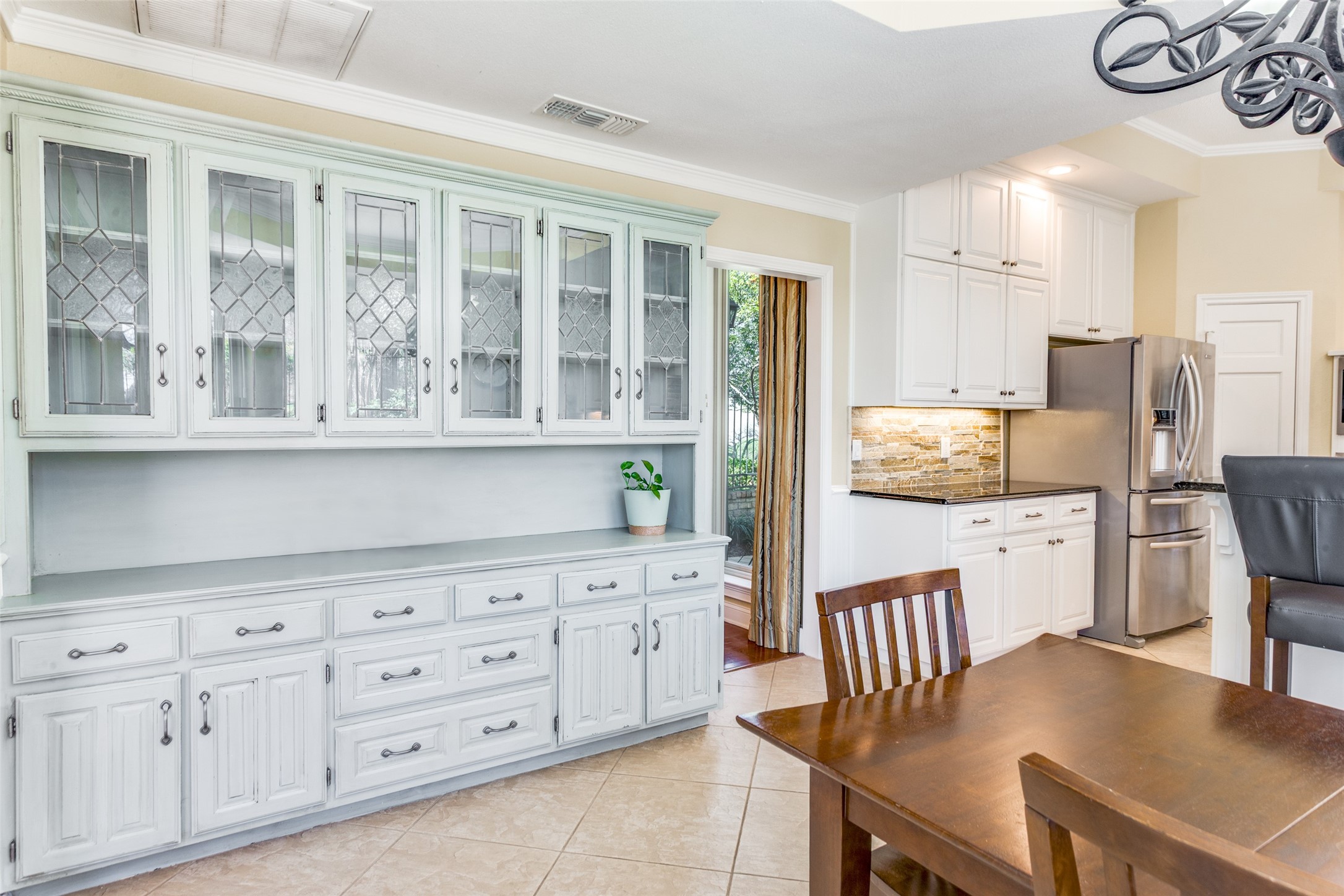 2729 Sunrise Drive Arlington TX 76006