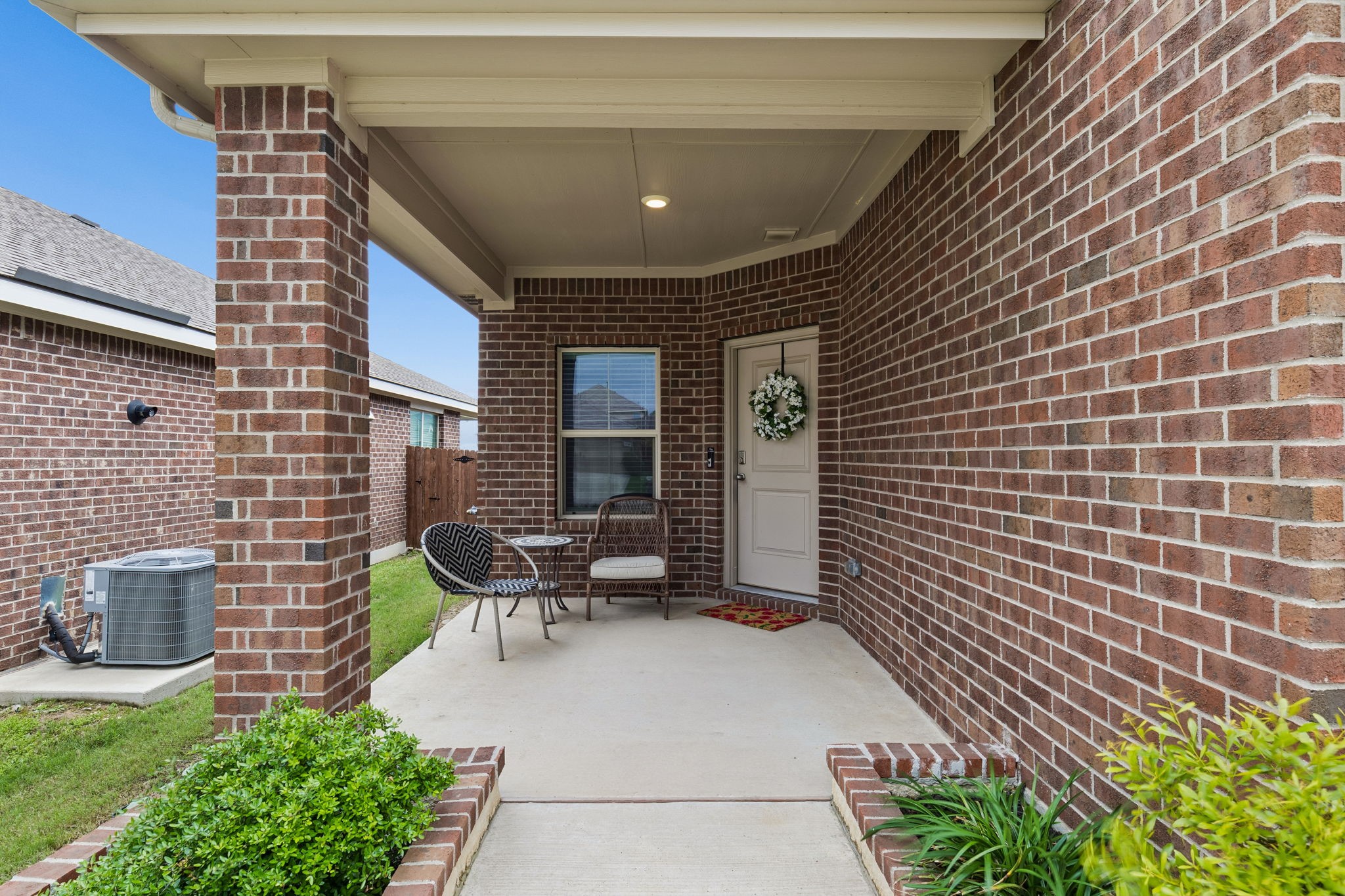 10121 Poinsett Way Fort Worth TX 76108