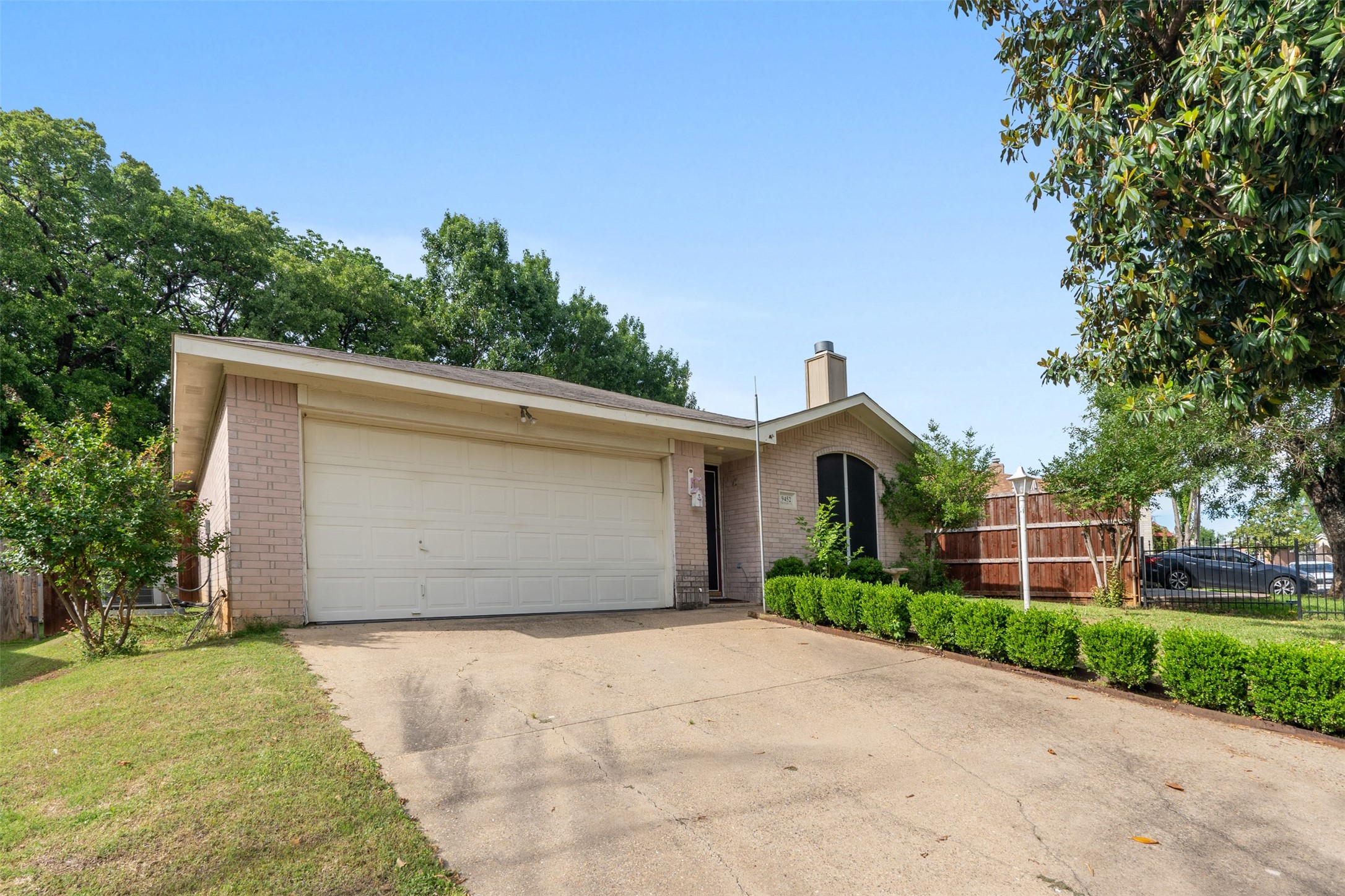 9452 Crimnson Court Dallas TX 75217