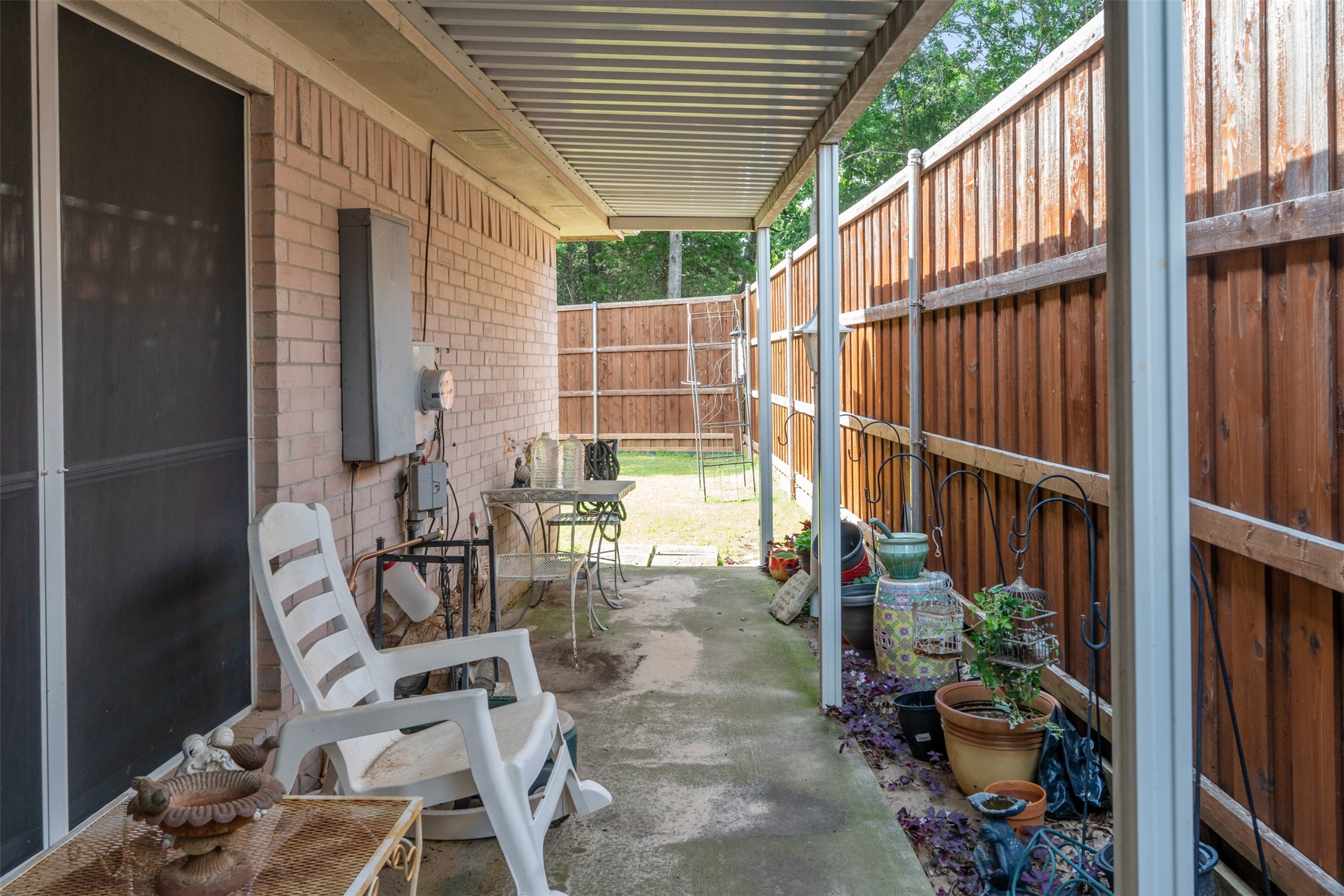 9452 Crimnson Court Dallas TX 75217
