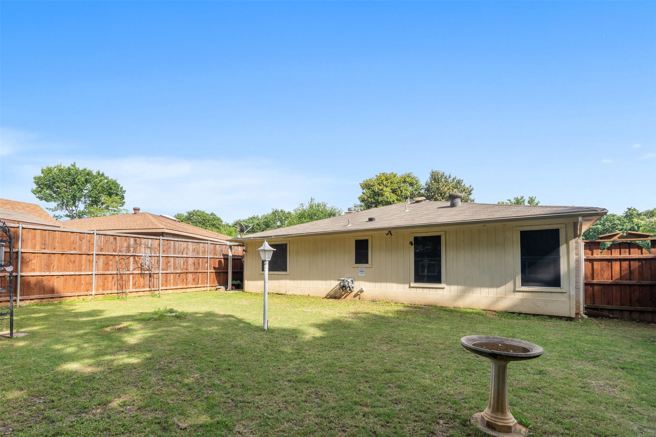 9452 Crimnson Court Dallas TX 75217