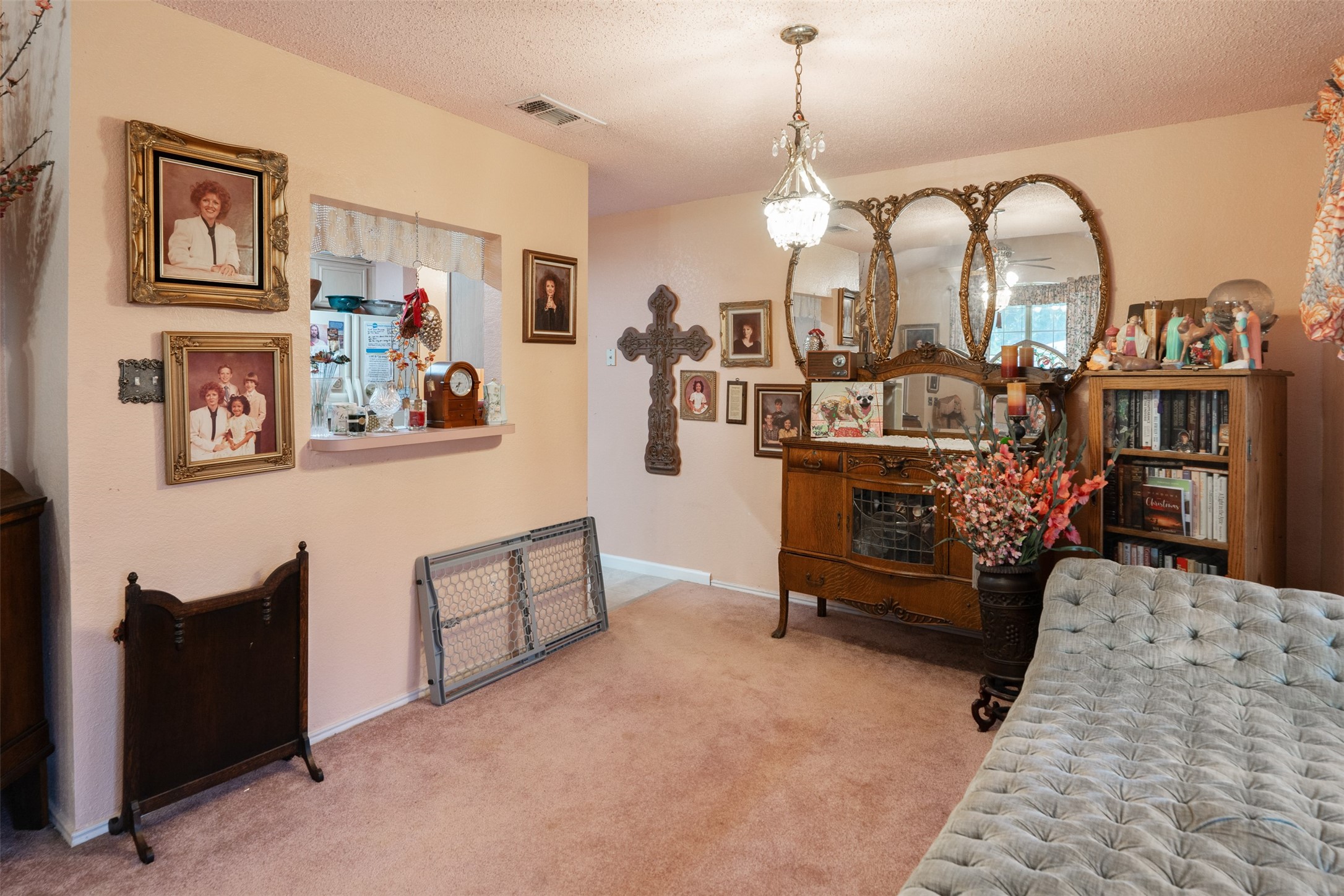 9452 Crimnson Court Dallas TX 75217