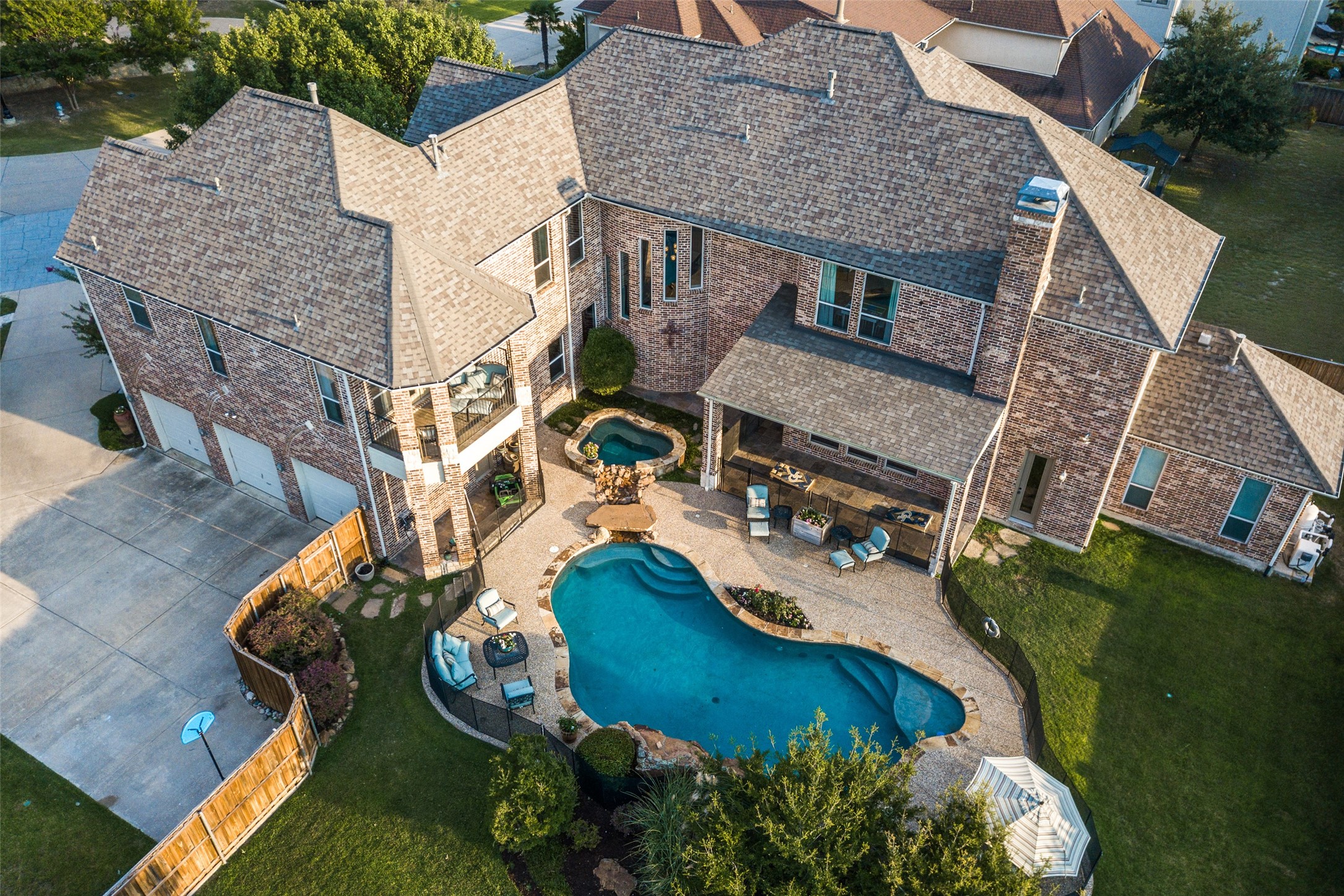 33 Lochleven Richardson TX 75082