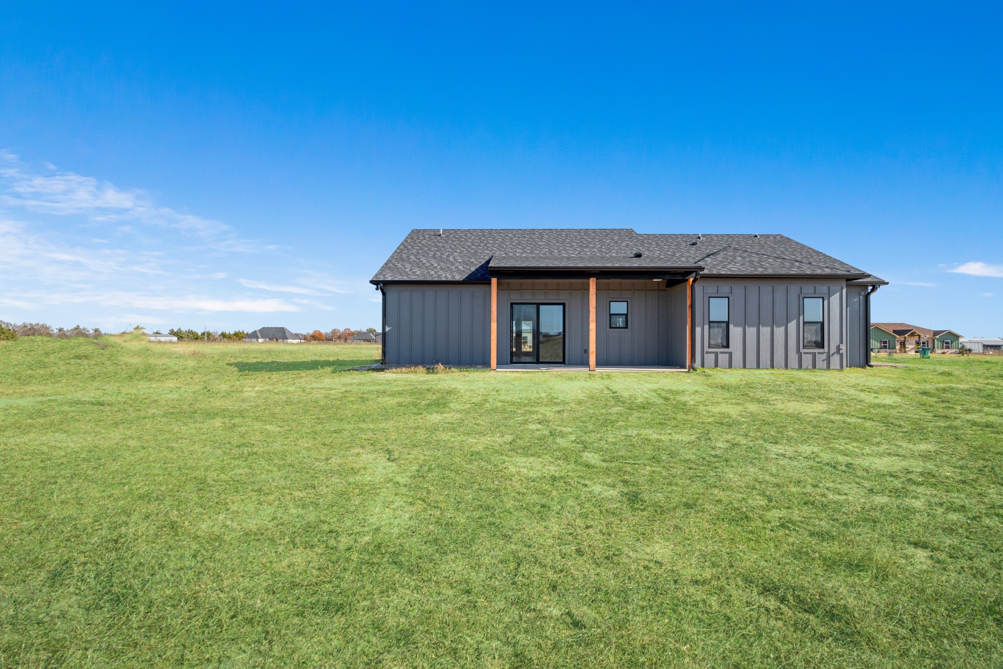 213 Private Road 33083 Sumner TX 75486