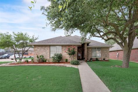 1028 Westgrove Drive Saginaw TX 76179