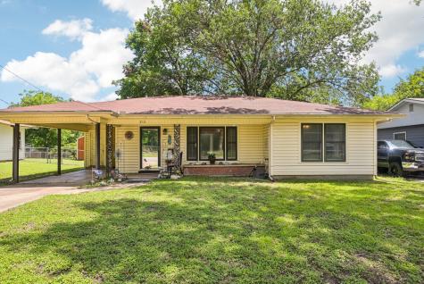 213 N 38th Street Corsicana TX 75110
