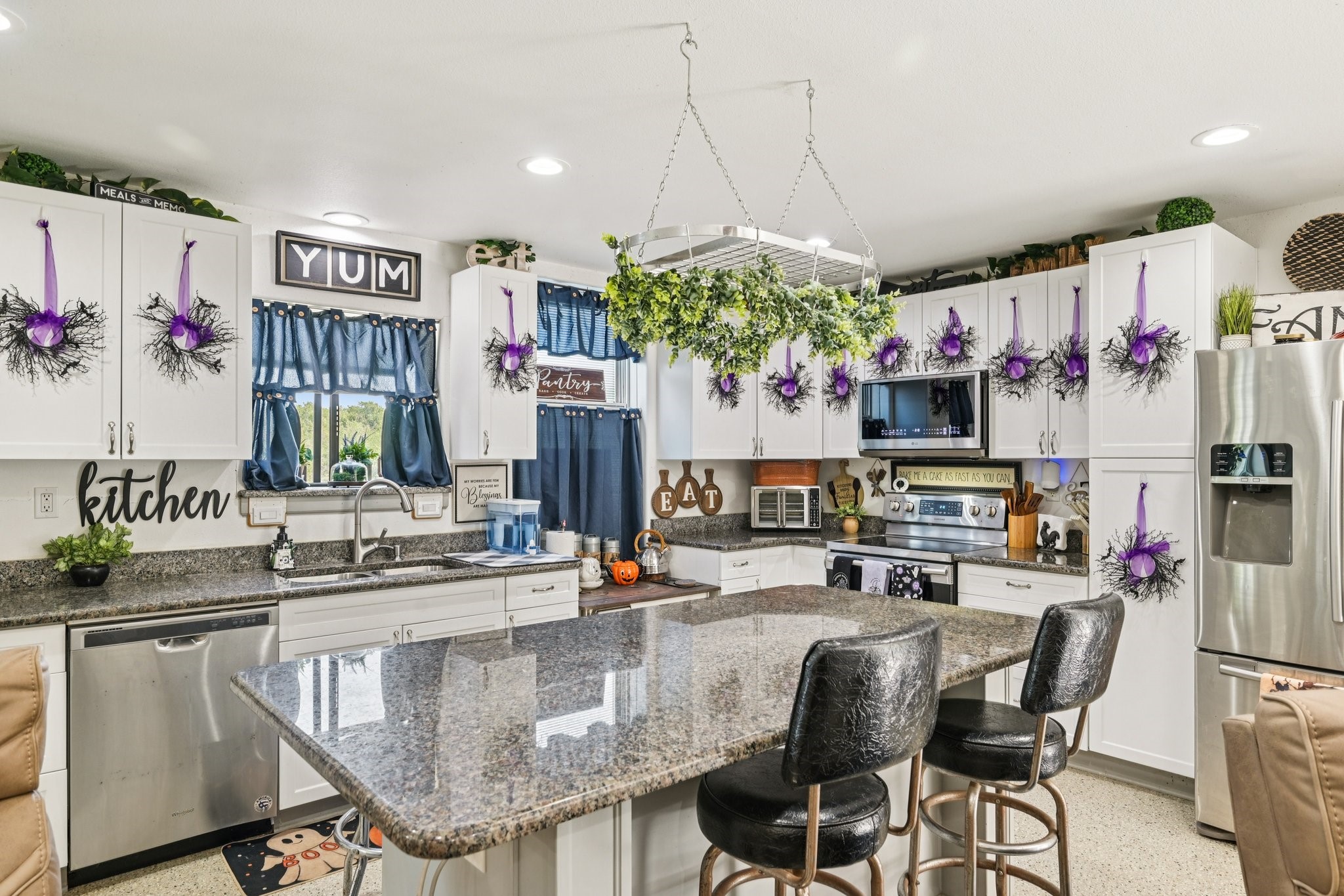 169 Chisam Road Valley View TX 76272