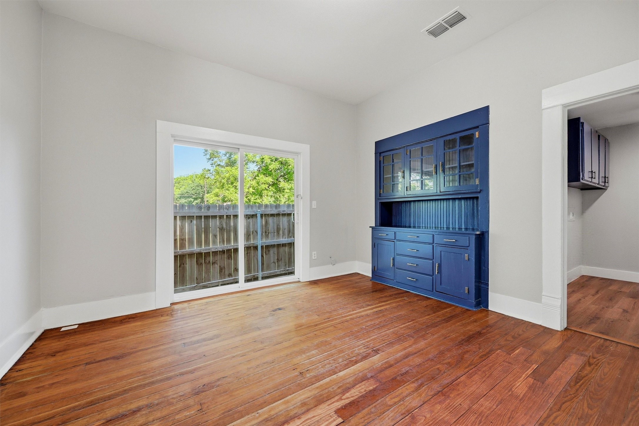 721 W Monterey Street Denison TX 75020