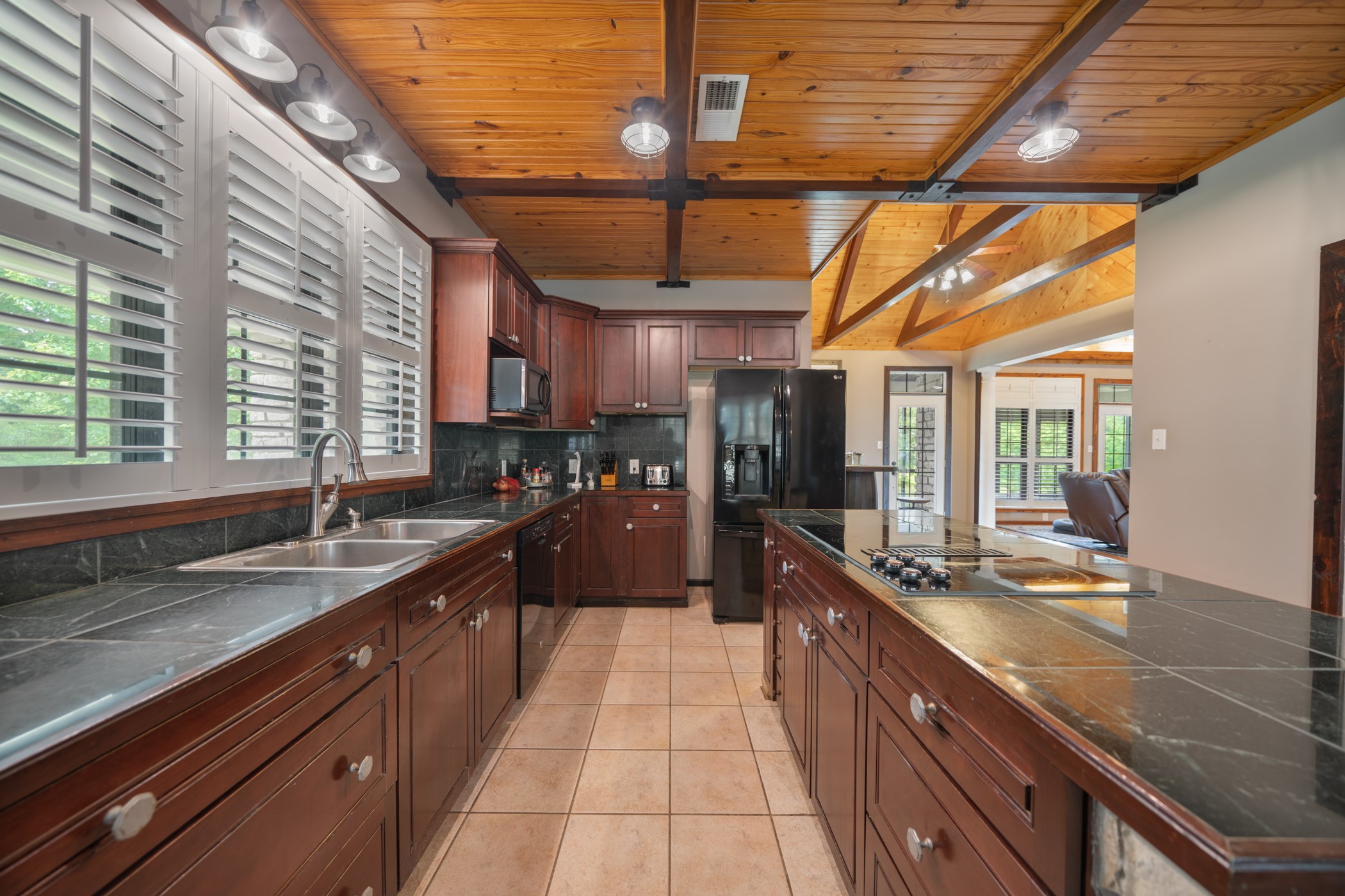 7369 Farm To Market Road 999 No City TX 75975