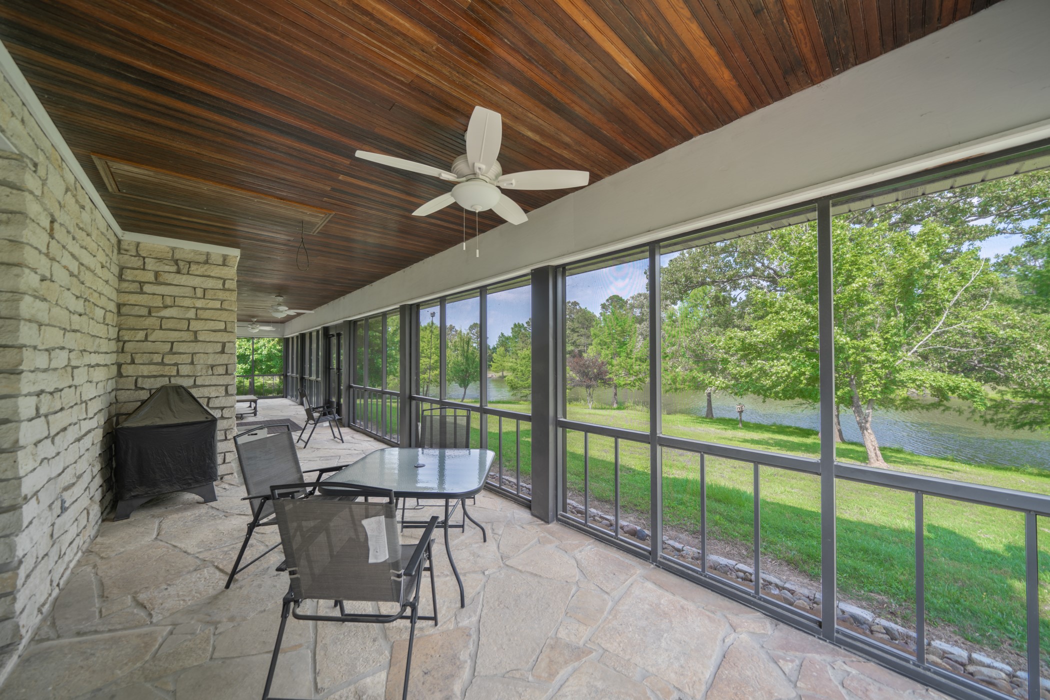 7369 Farm To Market Road 999 No City TX 75975