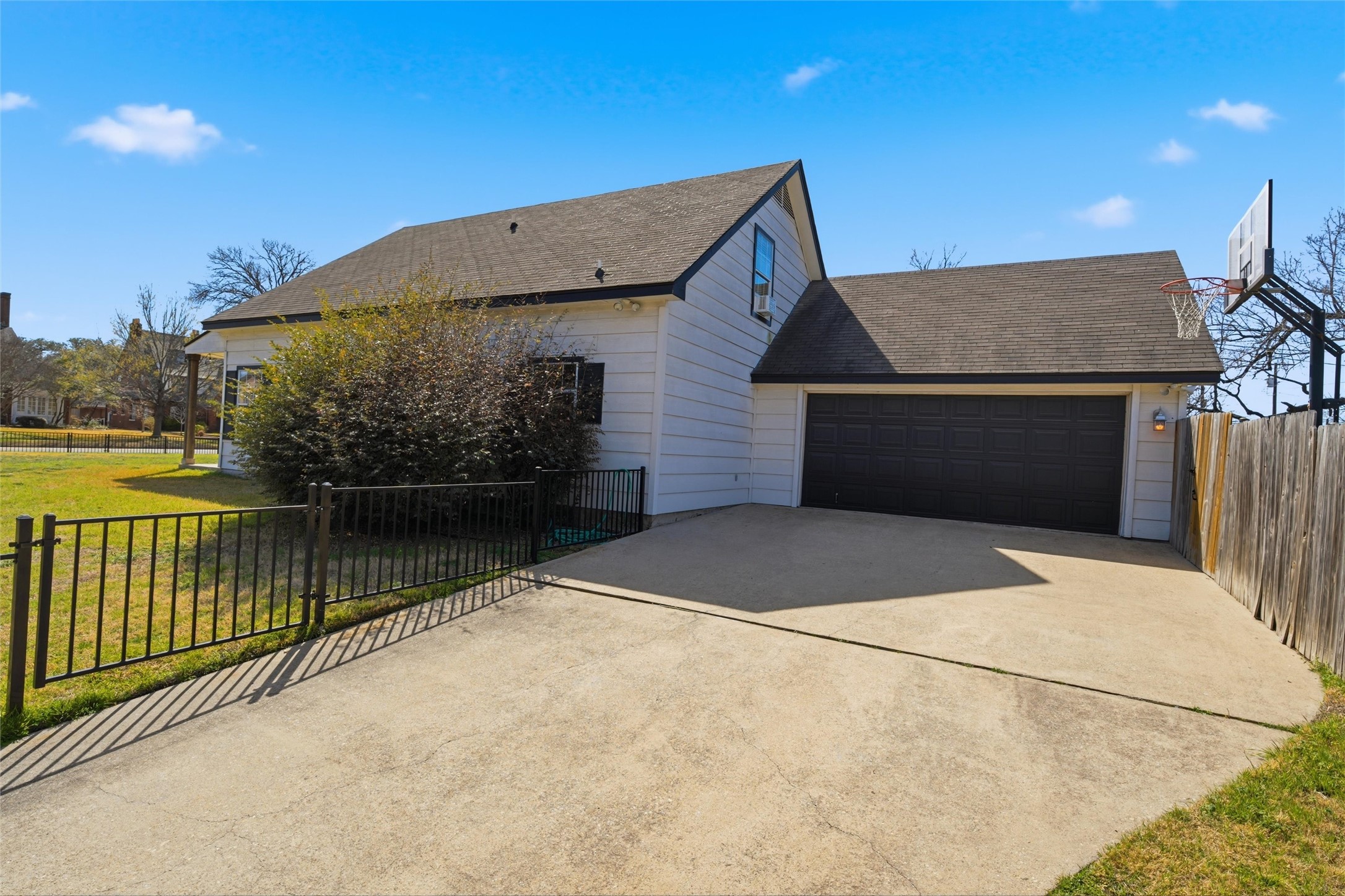 2401 Colcord Avenue Waco TX 76707