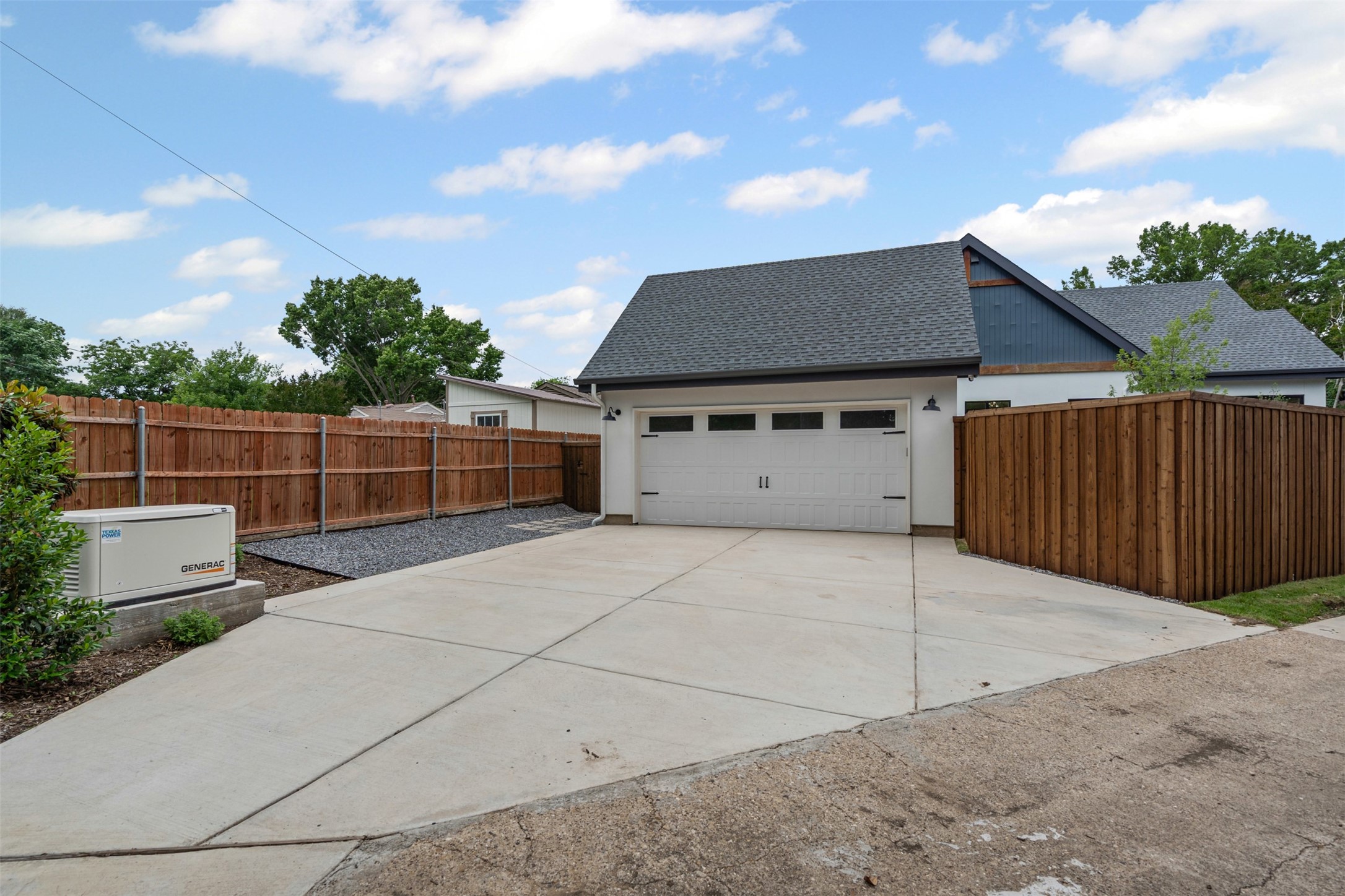 9007 Leaside Drive Dallas TX 75238
