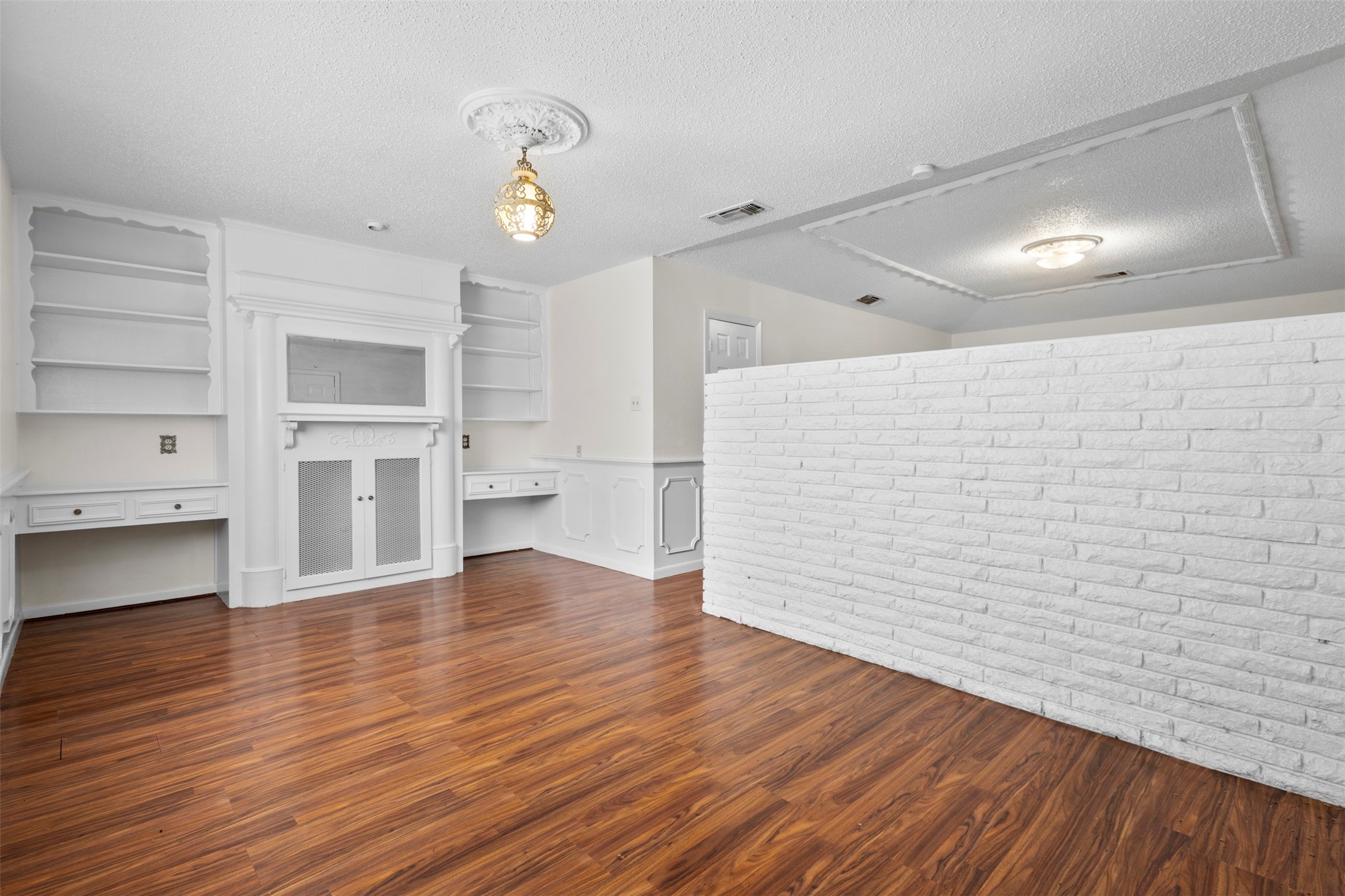 5516 Beaty Street Fort Worth TX 76112