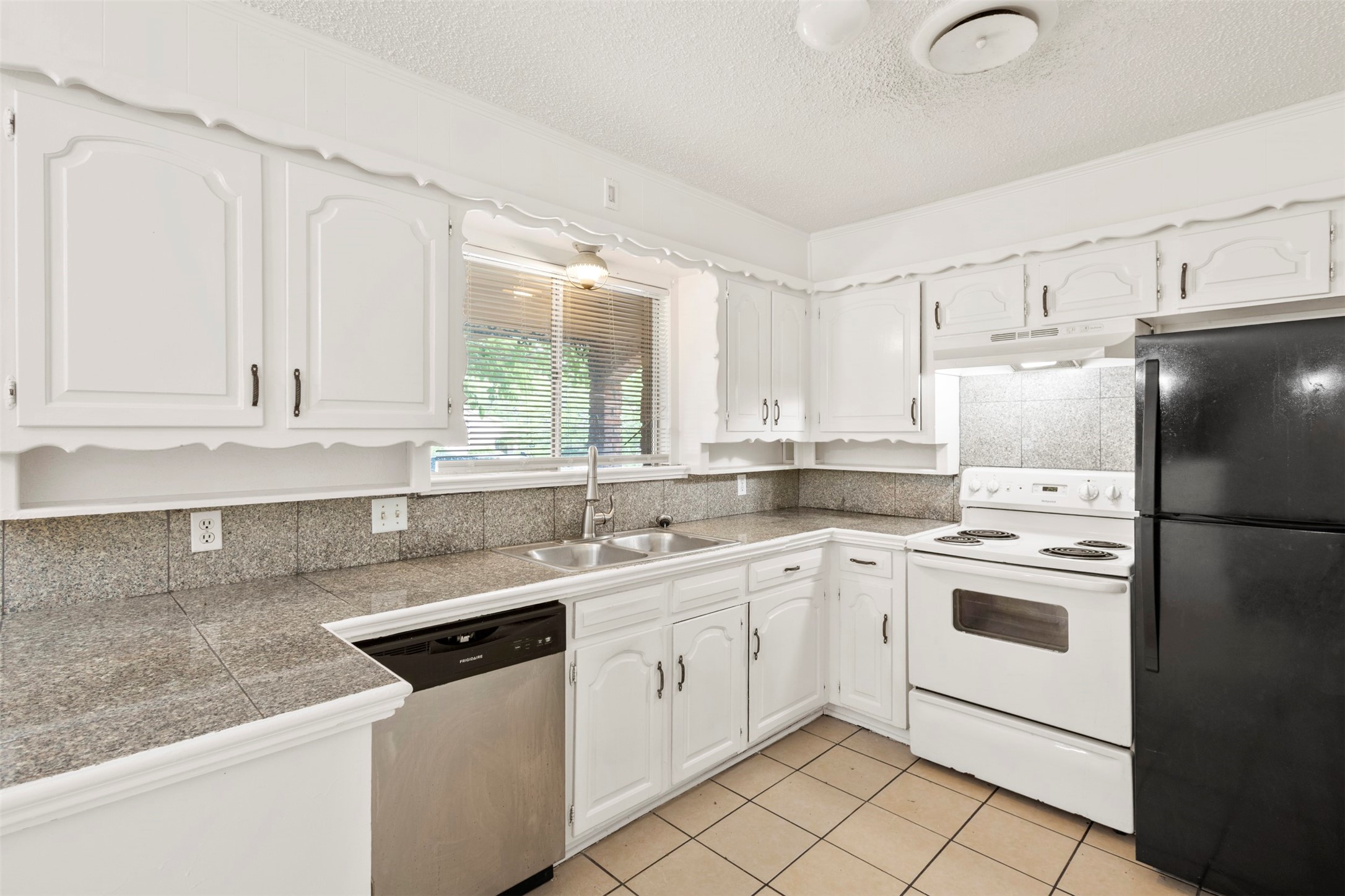 5516 Beaty Street Fort Worth TX 76112