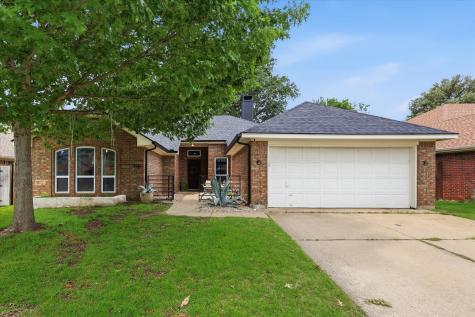 7013 Bernadine Drive Watauga TX 76148