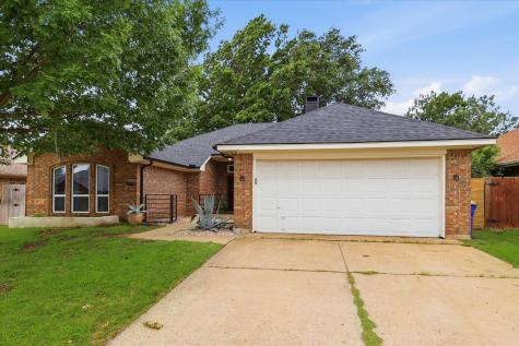 7013 Bernadine Drive Watauga TX 76148