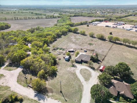 1668 Amanda Court Ponder TX 76259