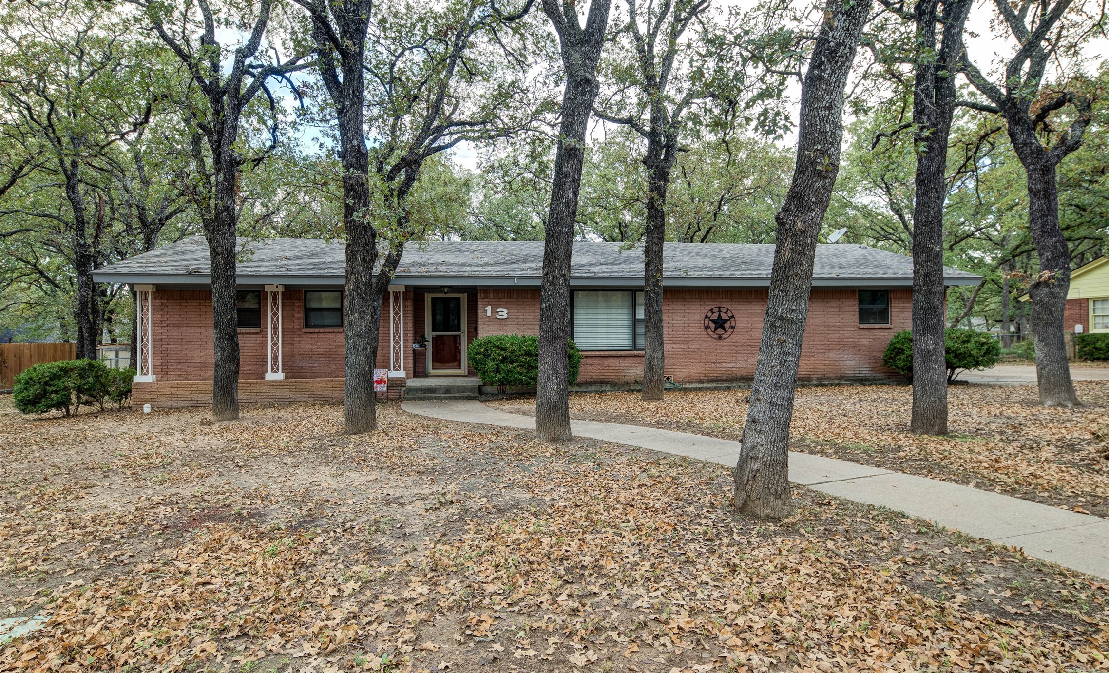 13 Robinhood Drive Bridgeport TX 76426