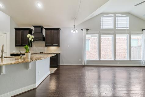909 Auburn Court Savannah TX 76227