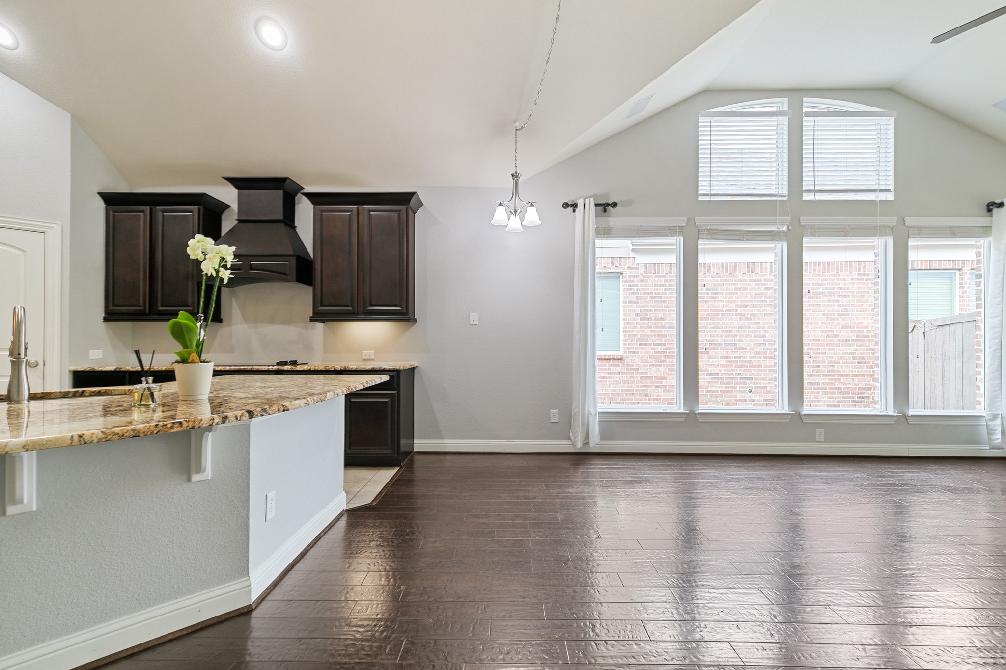 909 Auburn Court Savannah TX 76227