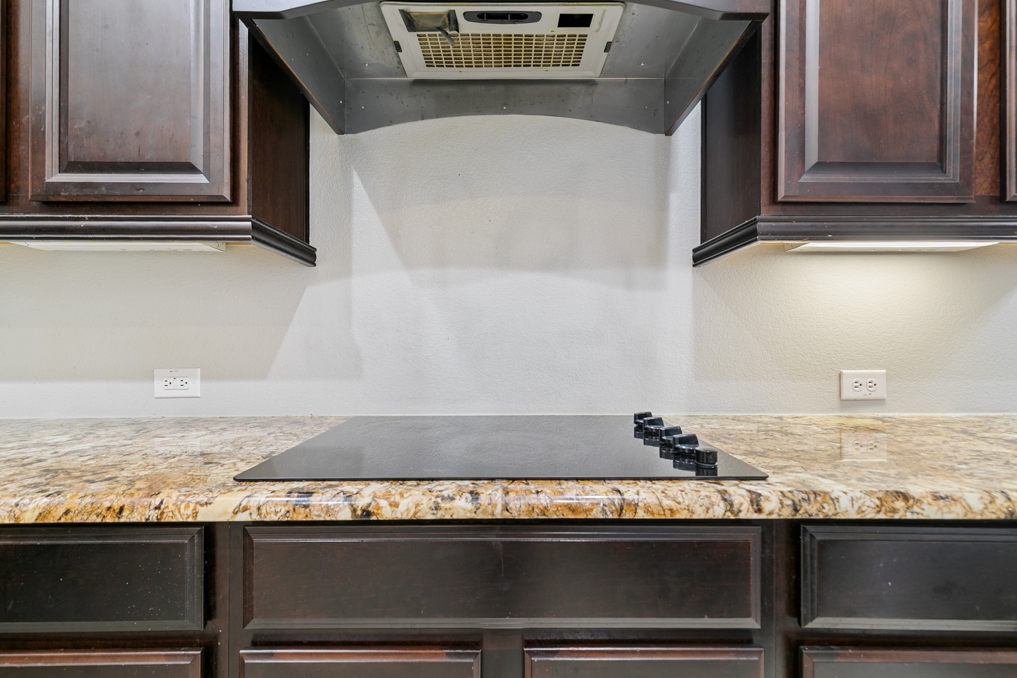 909 Auburn Court Savannah TX 76227