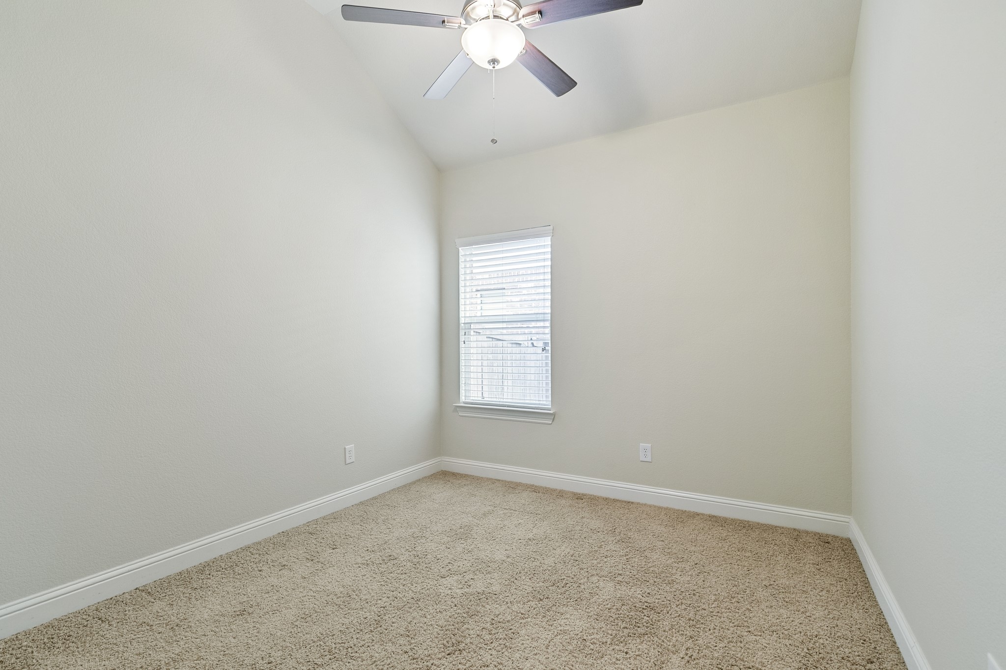 909 Auburn Court Savannah TX 76227