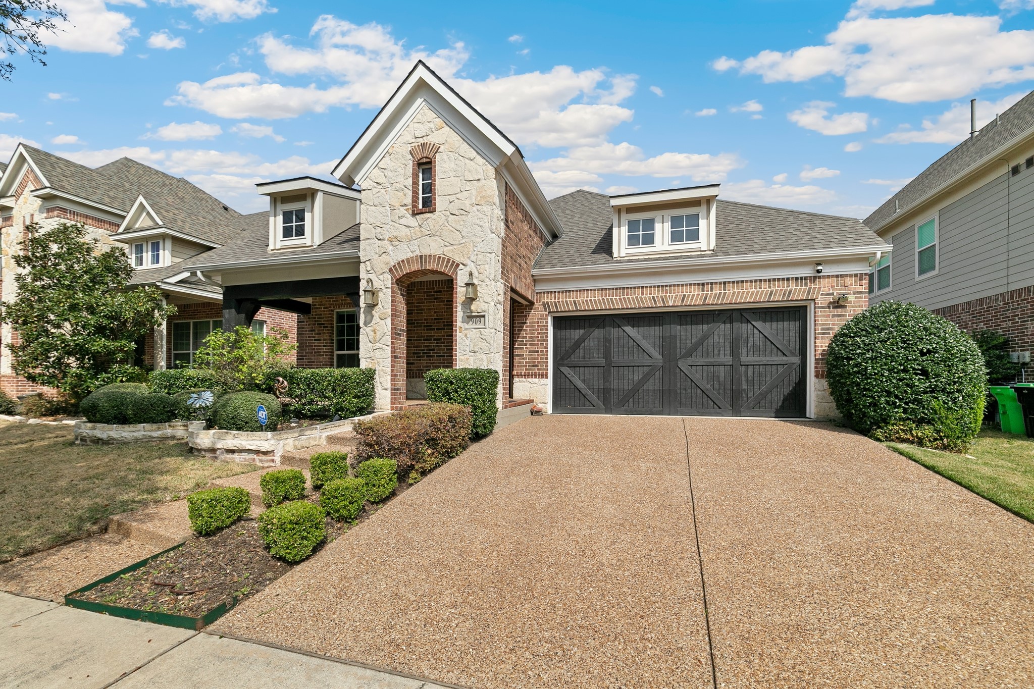 909 Auburn Court Savannah TX 76227