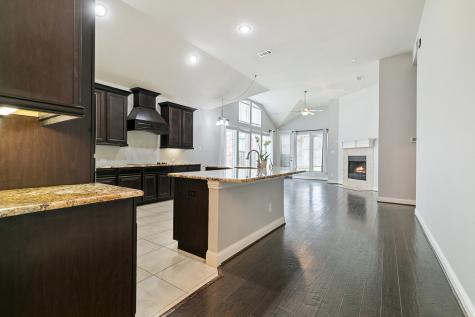 909 Auburn Court Savannah TX 76227